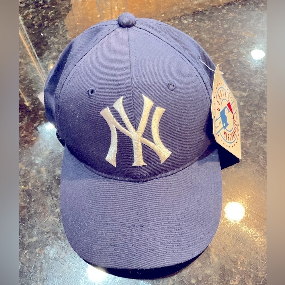 NWT New York NY Yankees Baseball Cap Dark Blue MLB​​​​​​​​